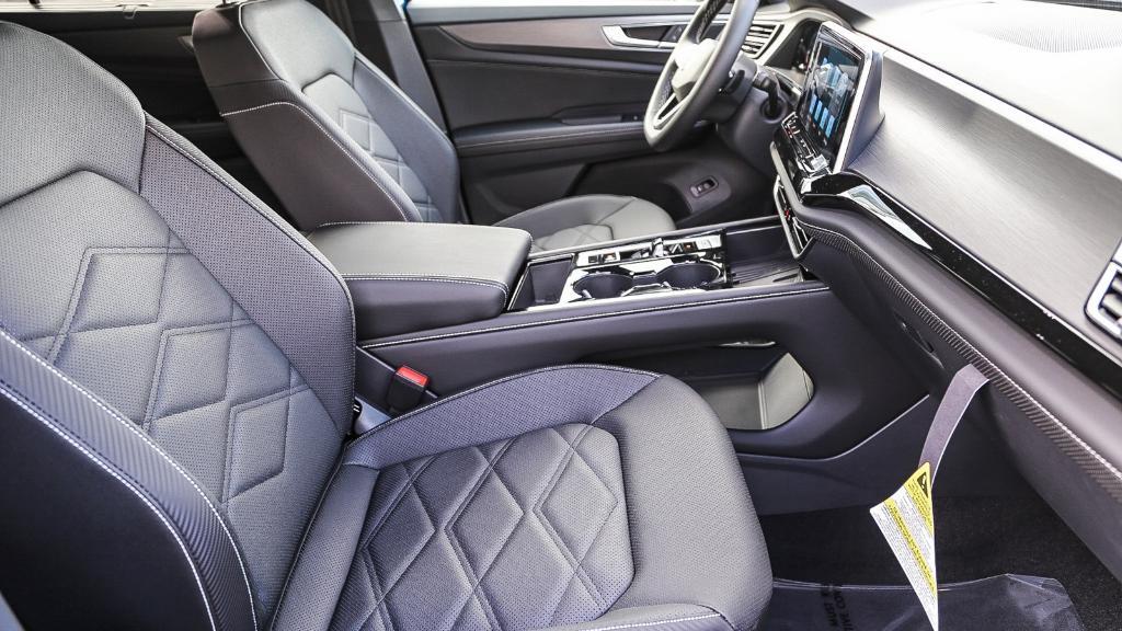 new 2026 Volkswagen Atlas Cross Sport car, priced at $44,457