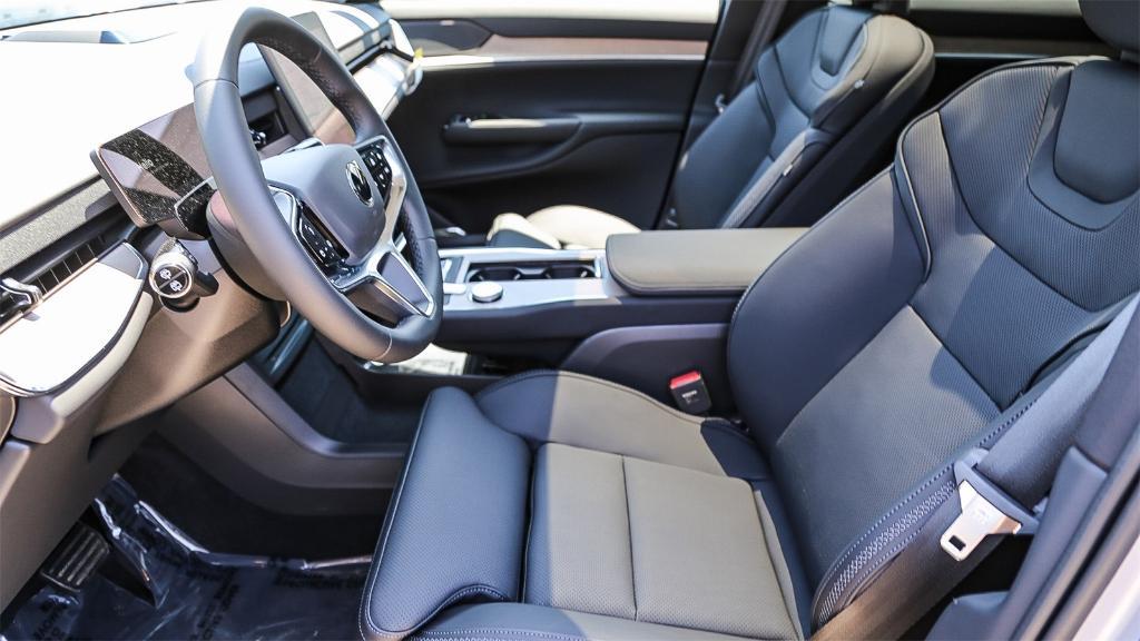 new 2025 Volvo EX90 car, priced at $74,270