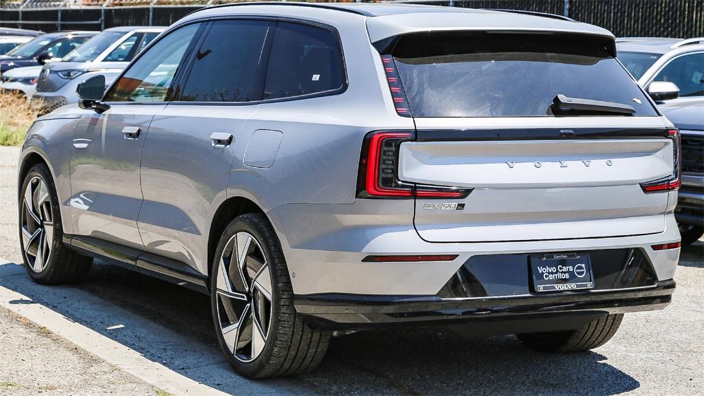 new 2025 Volvo EX90 car, priced at $74,270