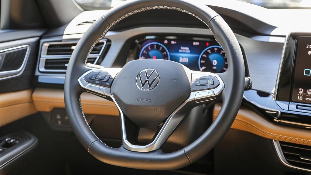 new 2026 Volkswagen Atlas Cross Sport car, priced at $43,862