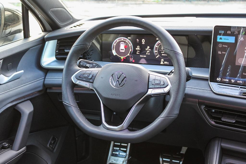 new 2026 Volkswagen Tiguan car, priced at $39,062