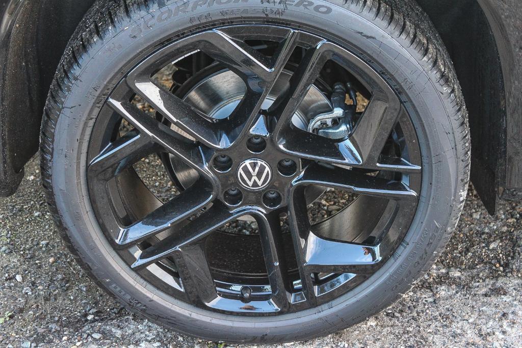 new 2026 Volkswagen Tiguan car, priced at $39,062