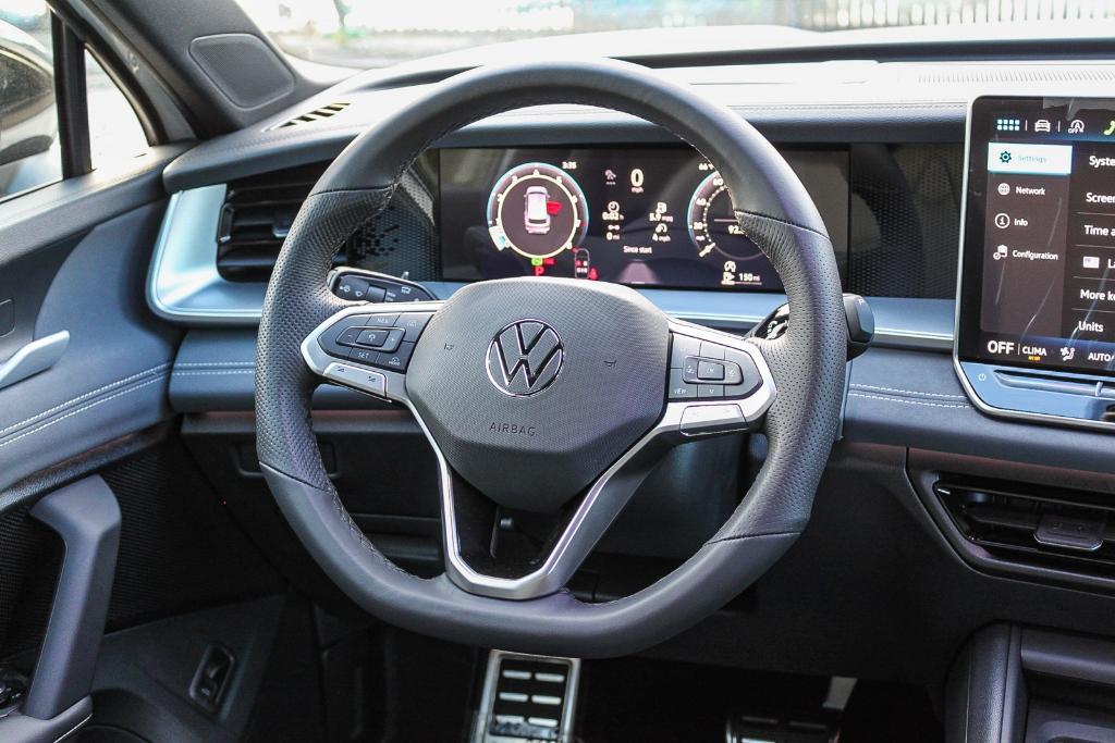 new 2026 Volkswagen Tiguan car, priced at $39,062