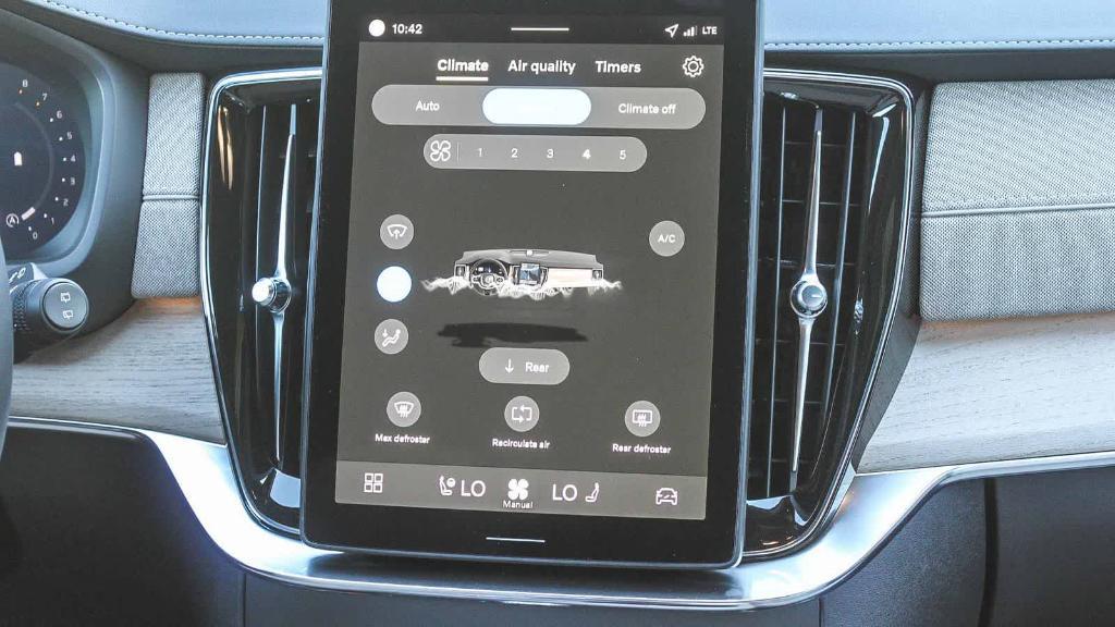 new 2026 Volvo XC90 car, priced at $59,613