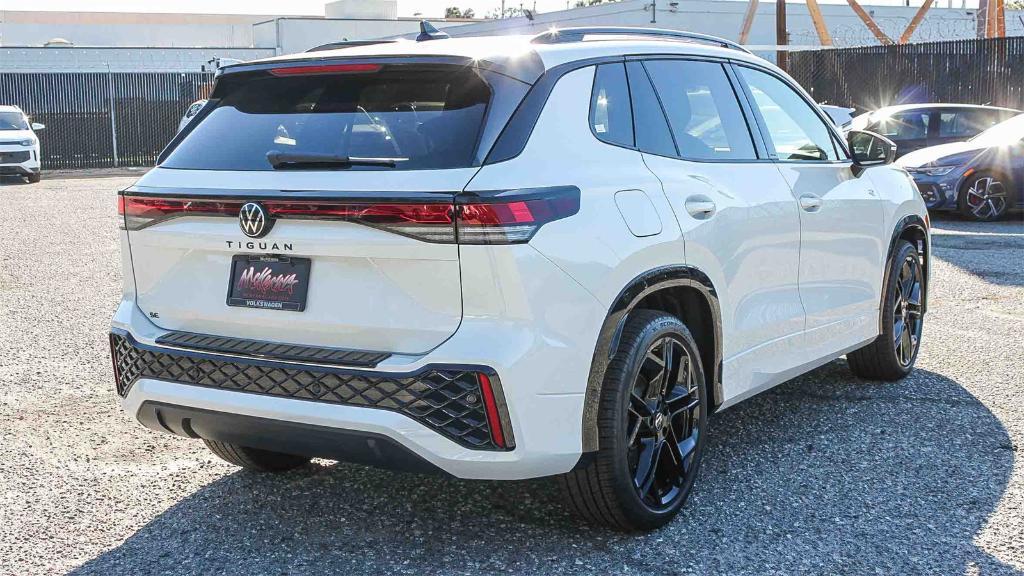 new 2026 Volkswagen Tiguan car, priced at $39,062