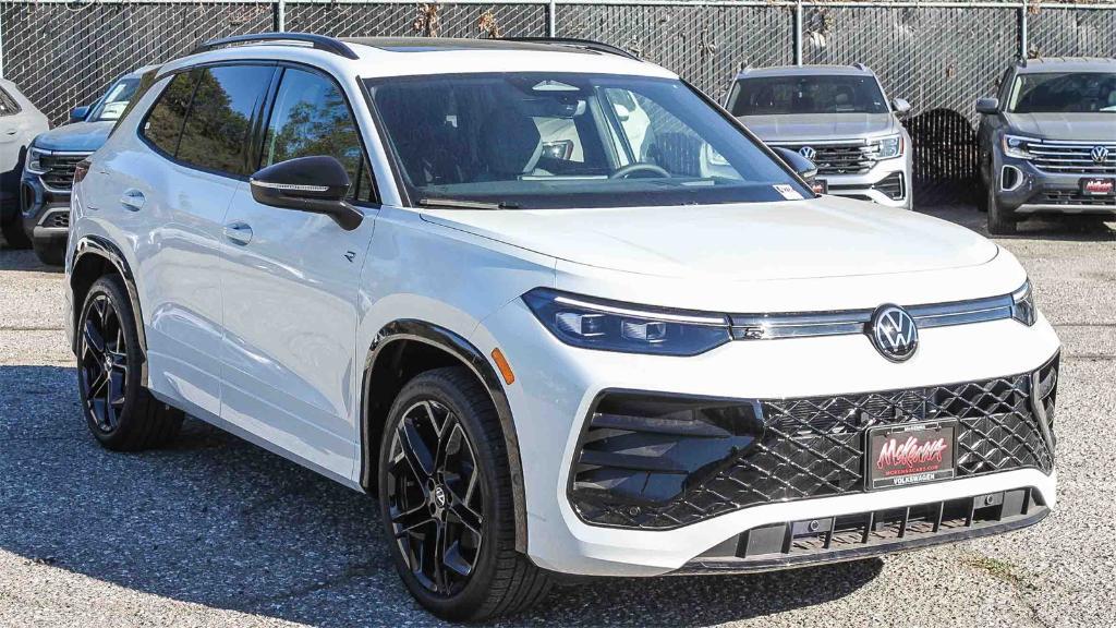 new 2026 Volkswagen Tiguan car, priced at $39,062