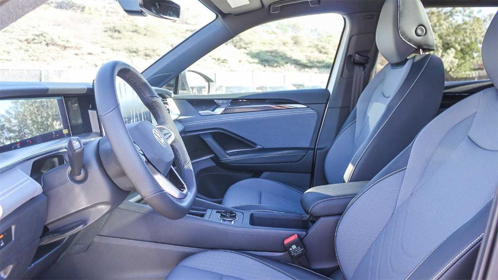 new 2026 Volkswagen Tiguan car, priced at $39,062