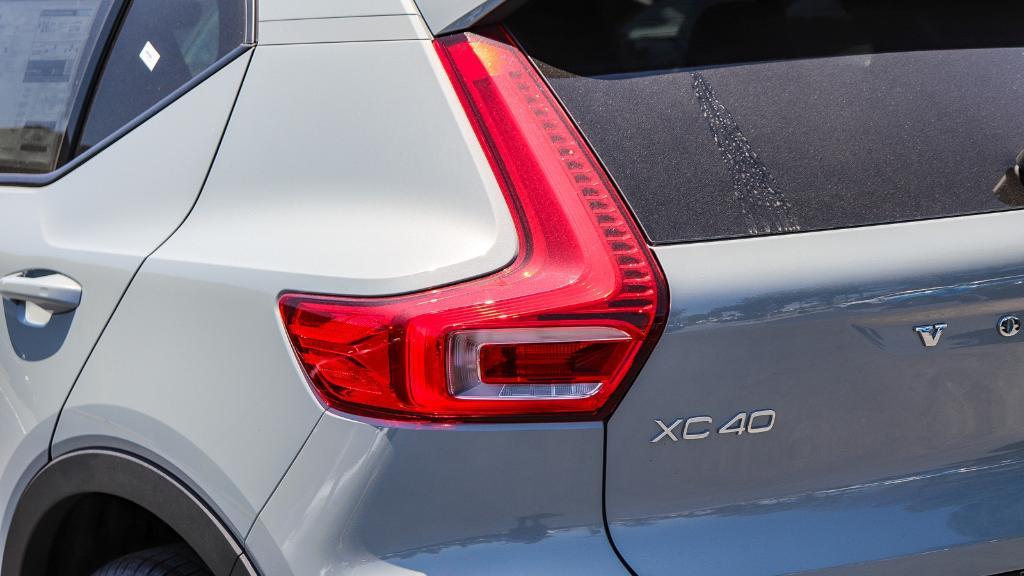 new 2025 Volvo XC40 car, priced at $41,065