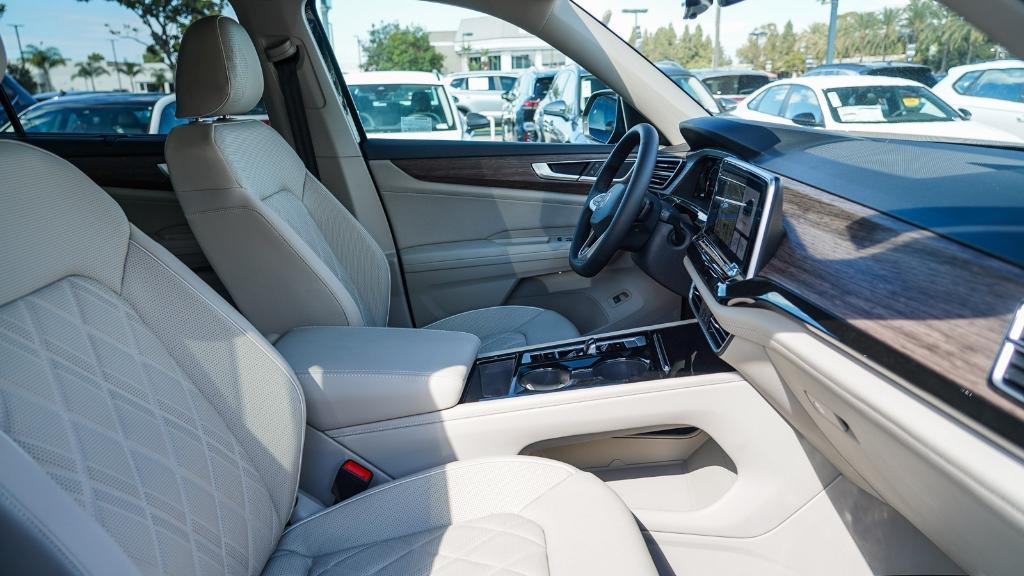 new 2026 Volkswagen Atlas car, priced at $55,349