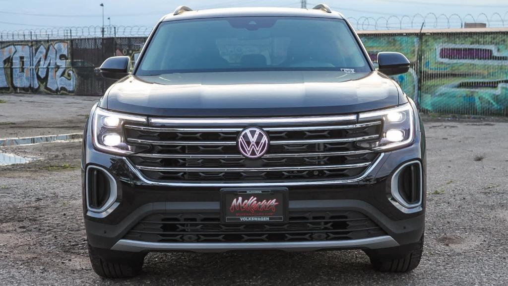 new 2026 Volkswagen Atlas car, priced at $44,779