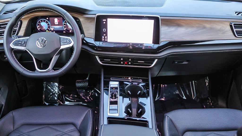 new 2026 Volkswagen Atlas car, priced at $44,779