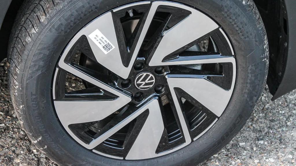 new 2026 Volkswagen Atlas car, priced at $44,779