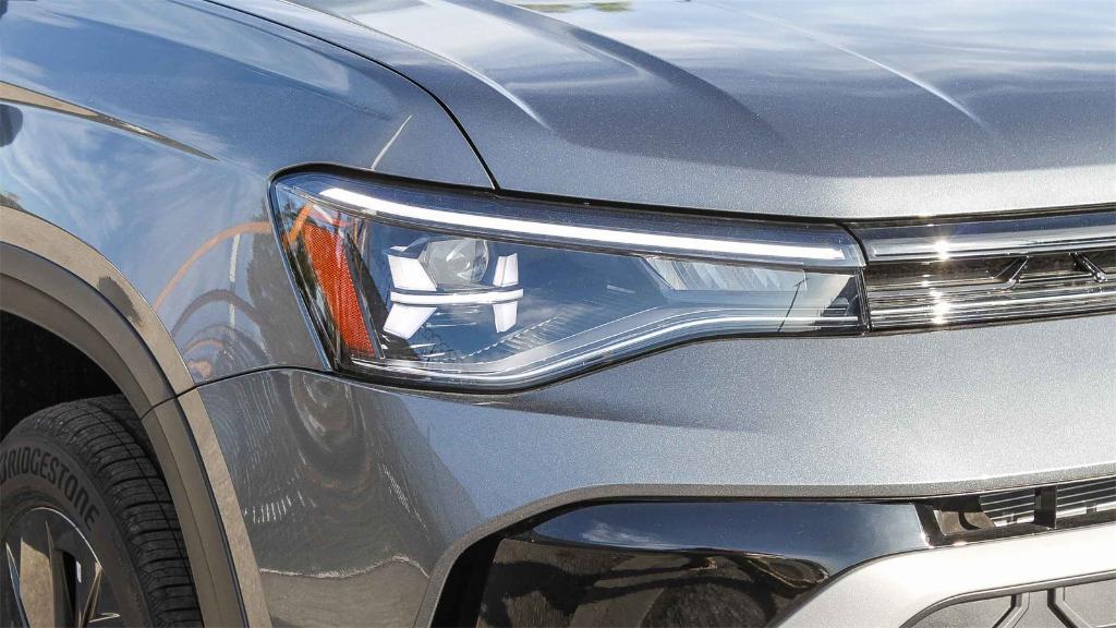 new 2026 Volkswagen Taos car, priced at $28,893