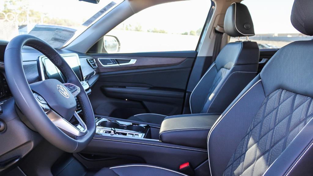 new 2026 Volkswagen Atlas car, priced at $55,109