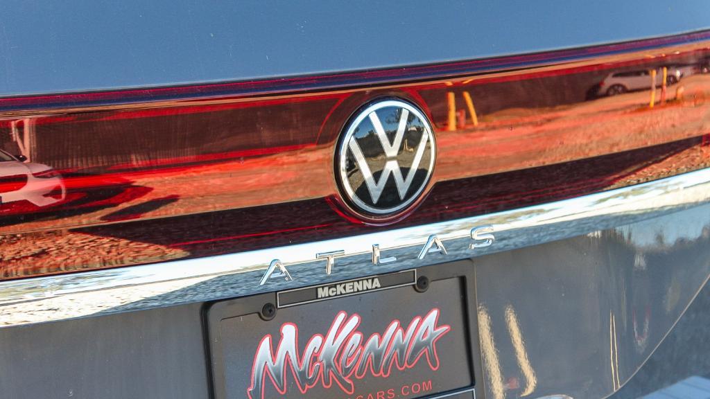 new 2026 Volkswagen Atlas car, priced at $55,109