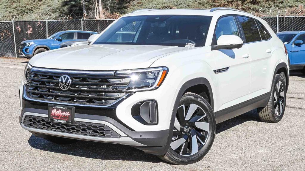 new 2026 Volkswagen Atlas Cross Sport car, priced at $46,624
