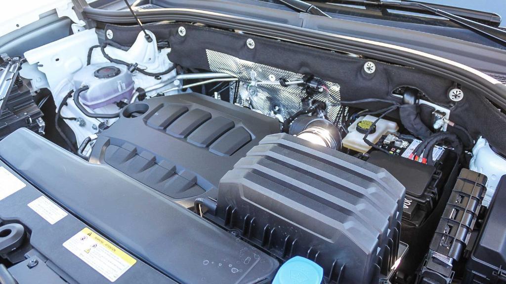 new 2026 Volkswagen Atlas Cross Sport car, priced at $46,624