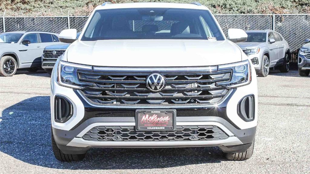 new 2026 Volkswagen Atlas Cross Sport car, priced at $46,624