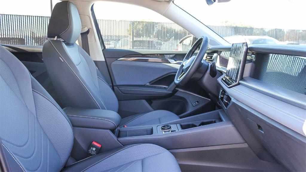 new 2026 Volkswagen Tiguan car, priced at $35,992