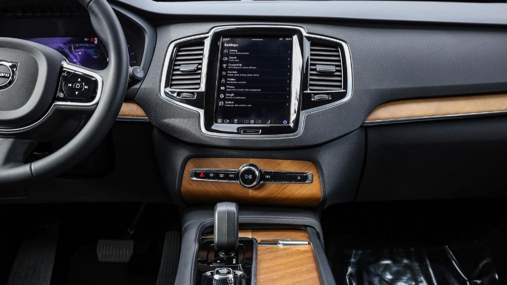 used 2024 Volvo XC90 car, priced at $39,143