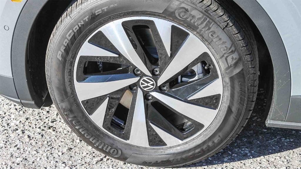 new 2026 Volkswagen ID.4 car, priced at $44,072