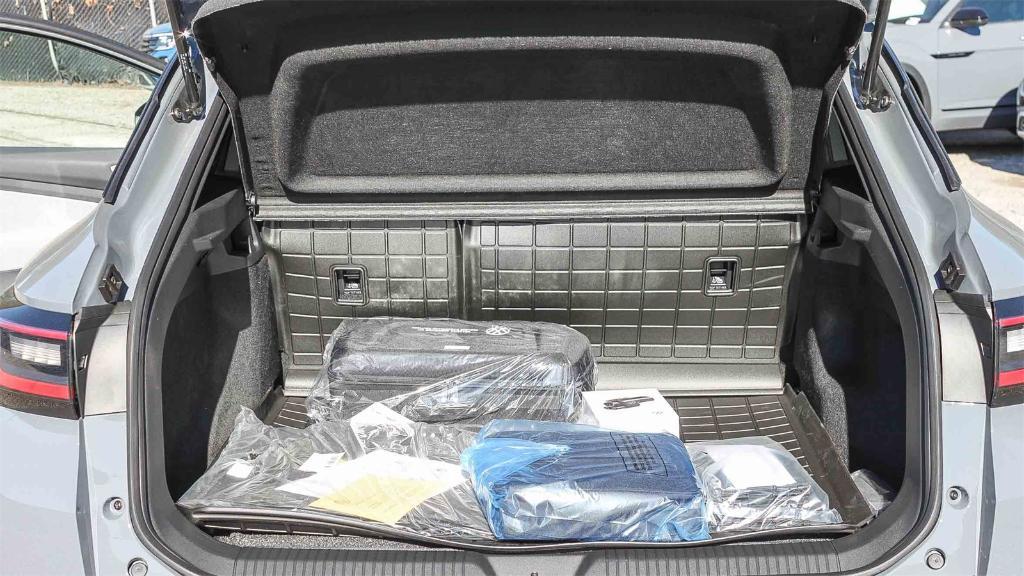 new 2026 Volkswagen ID.4 car, priced at $44,072