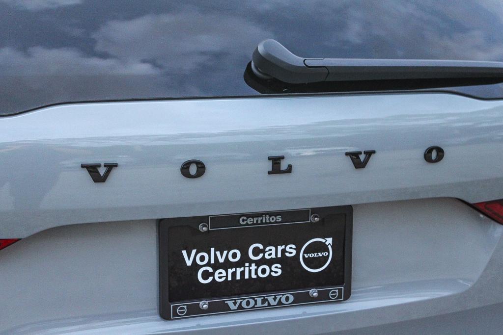 new 2026 Volvo XC60 car, priced at $62,315