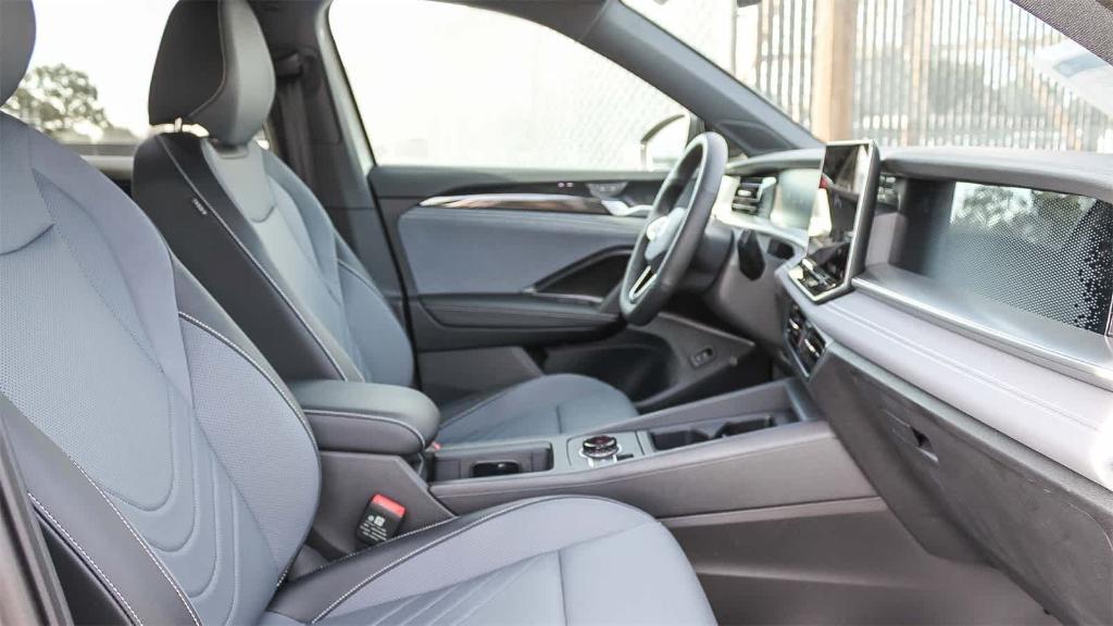 new 2026 Volkswagen Tiguan car, priced at $38,607