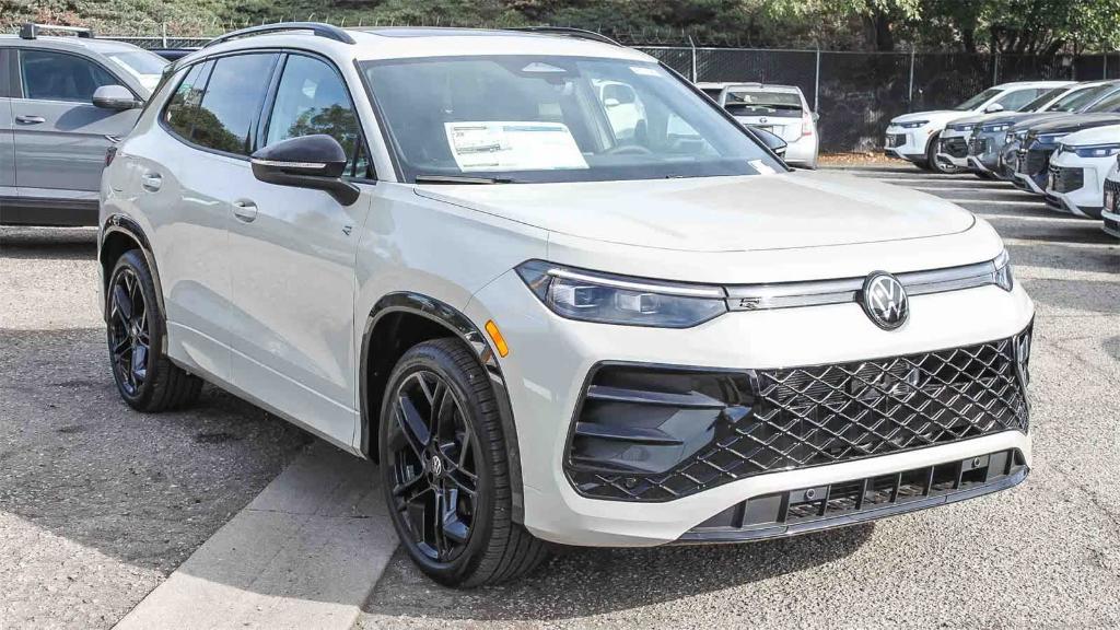 new 2026 Volkswagen Tiguan car, priced at $38,607