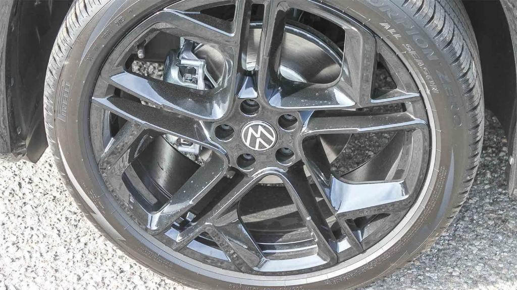 new 2026 Volkswagen Tiguan car, priced at $38,607