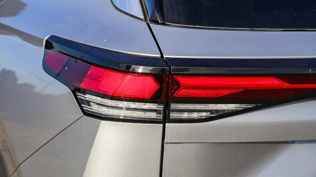 new 2025 Volkswagen Tiguan car, priced at $33,382