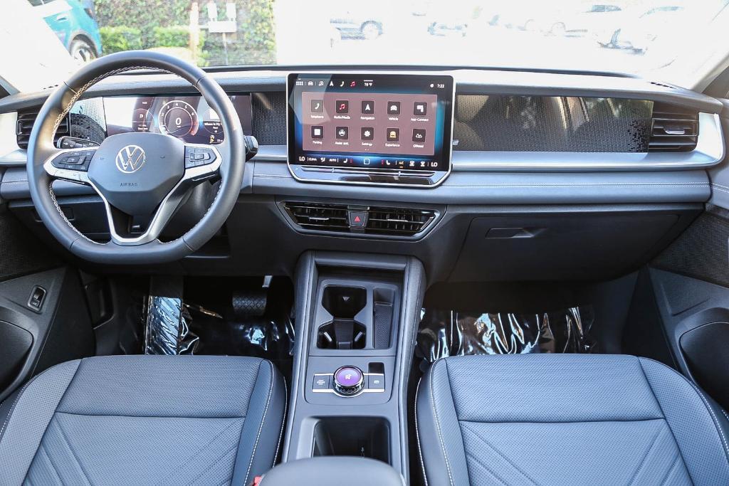 new 2025 Volkswagen Tiguan car, priced at $33,382