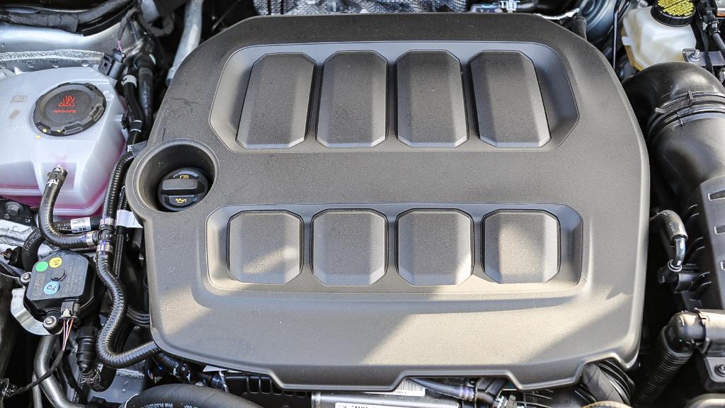 new 2025 Volkswagen Tiguan car, priced at $33,382