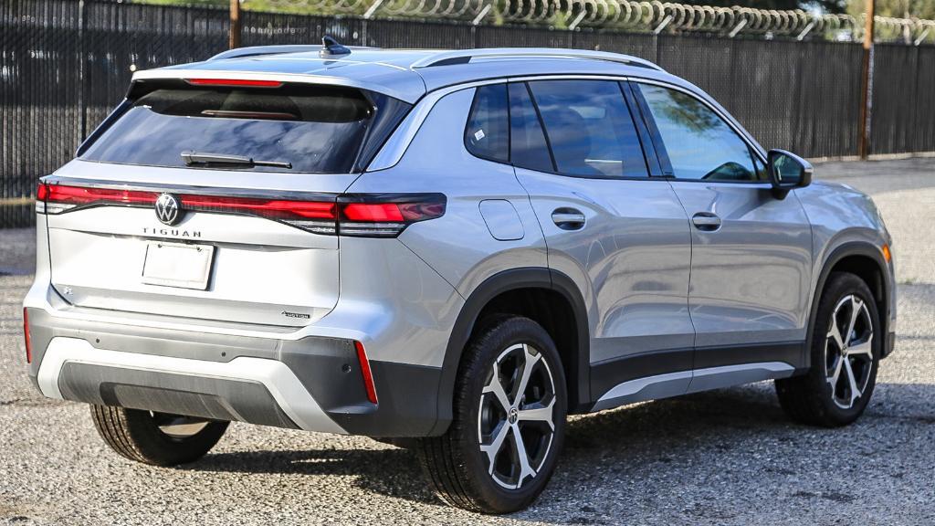 new 2025 Volkswagen Tiguan car, priced at $33,382