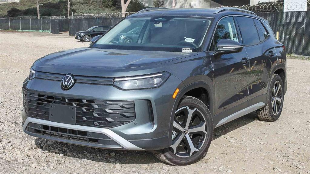 new 2025 Volkswagen Tiguan car, priced at $31,466