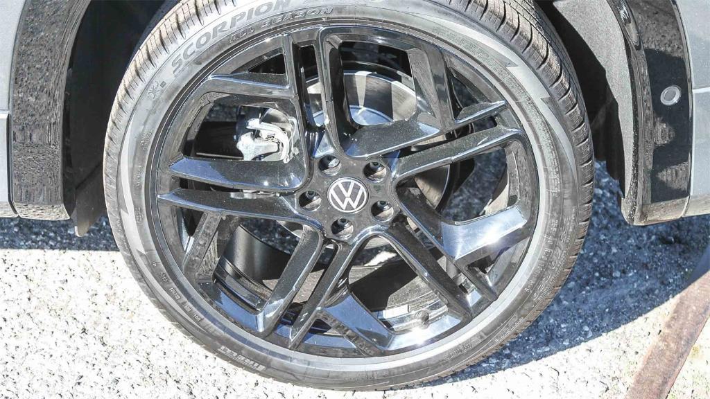 new 2026 Volkswagen Tiguan car, priced at $38,607