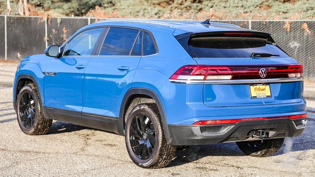 new 2026 Volkswagen Atlas Cross Sport car, priced at $43,257