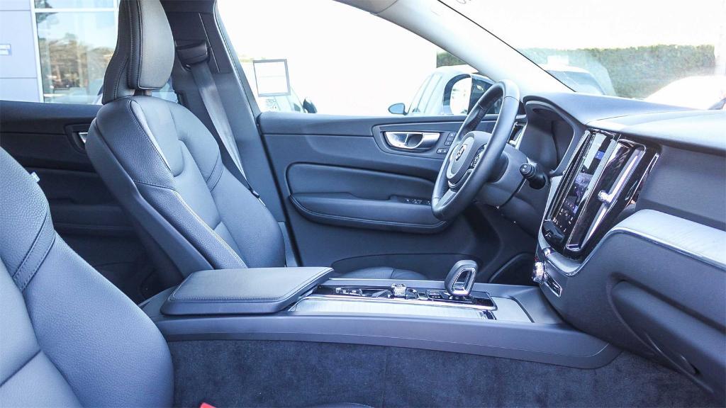 used 2025 Volvo XC60 car, priced at $37,900