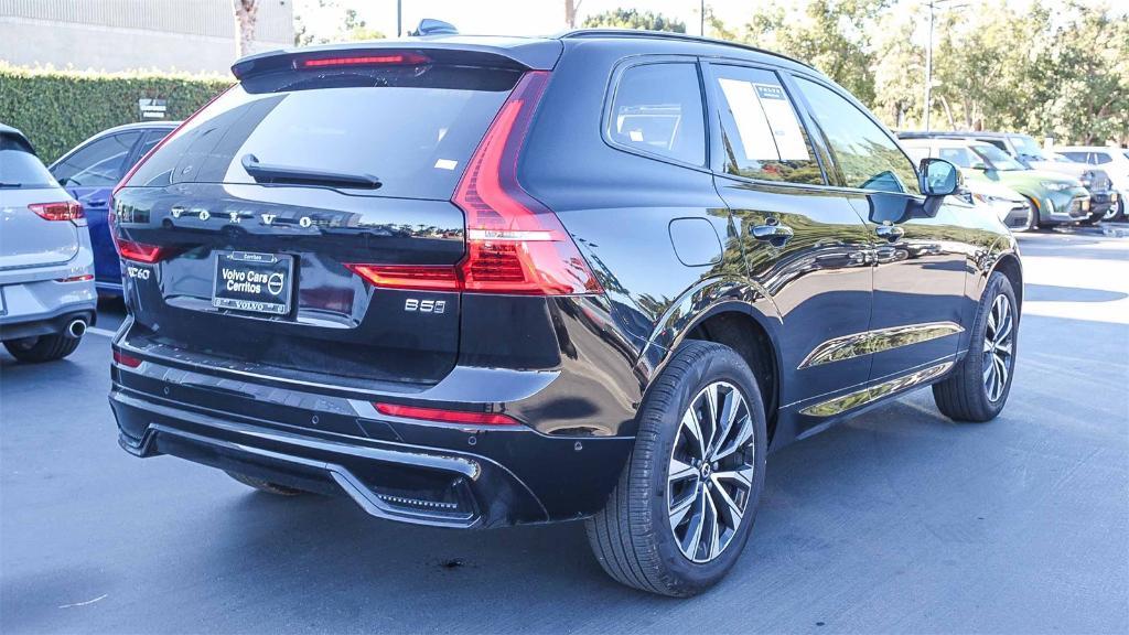 used 2025 Volvo XC60 car, priced at $37,900
