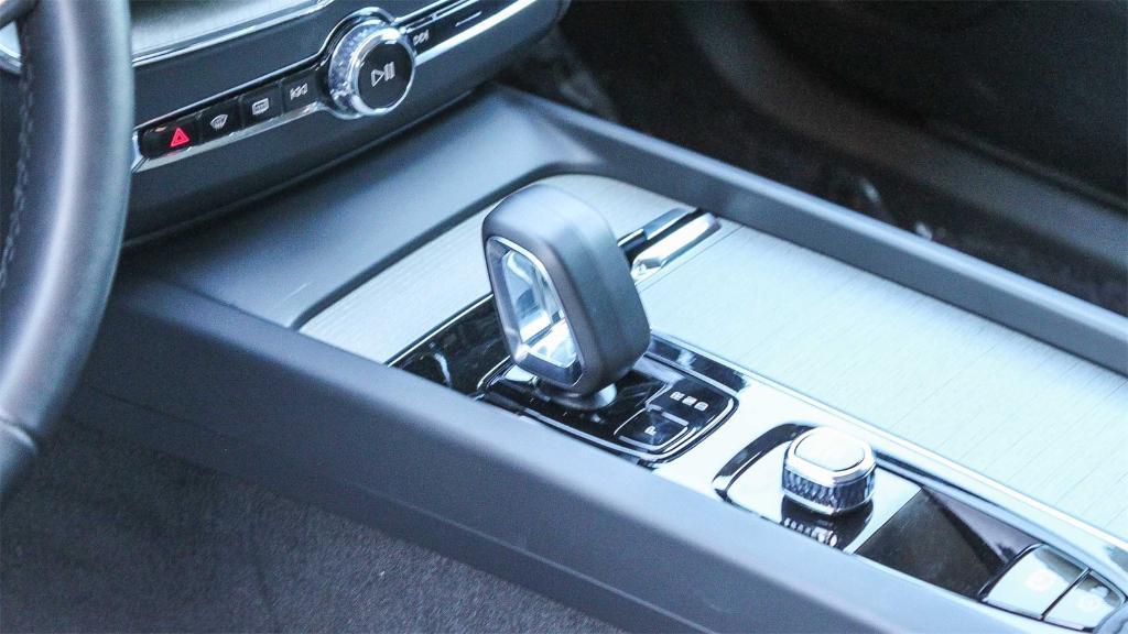 used 2025 Volvo XC60 car, priced at $37,900