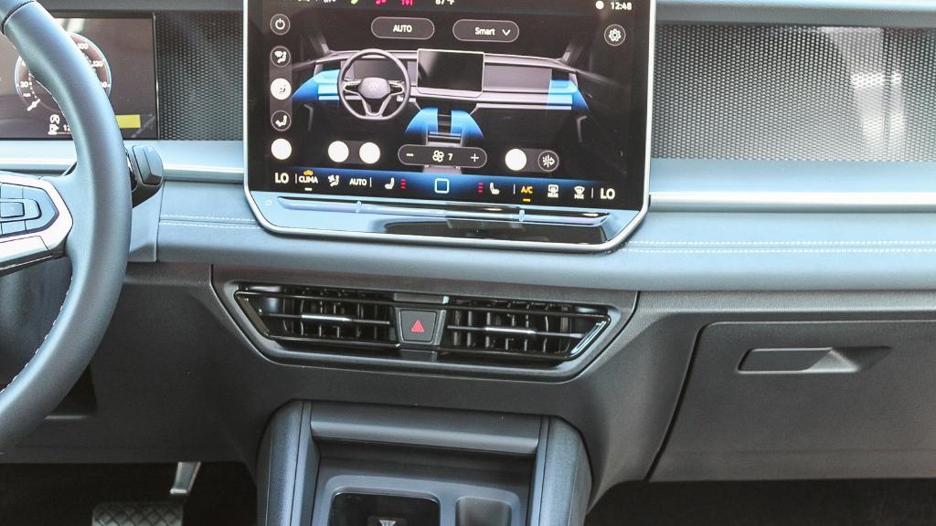 new 2026 Volkswagen Tiguan car, priced at $34,385