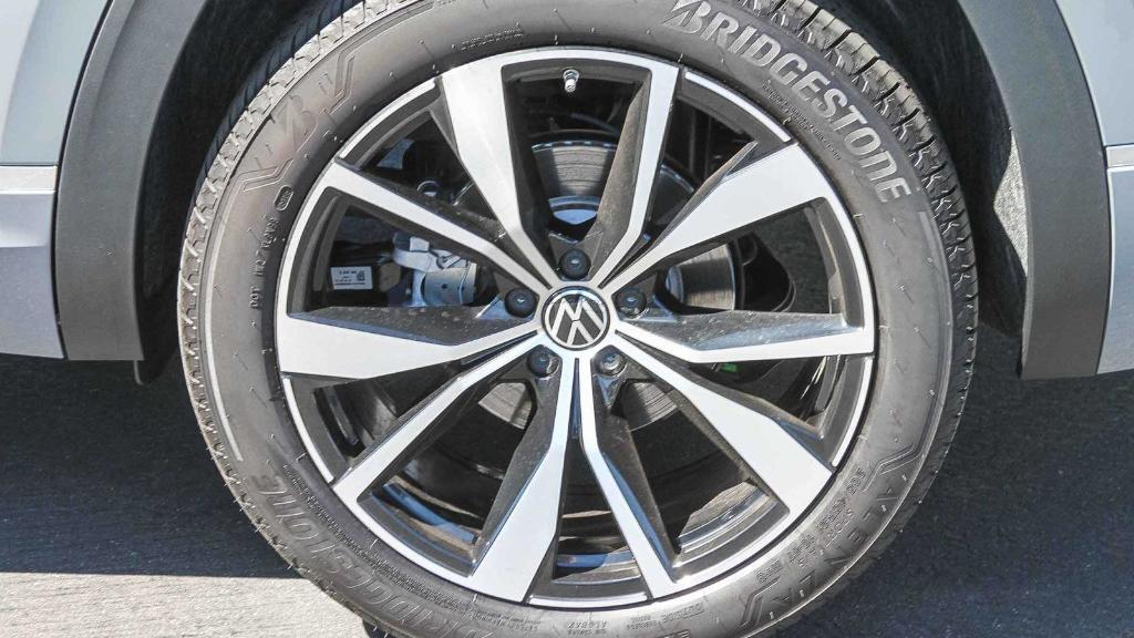 new 2026 Volkswagen Atlas car, priced at $51,267