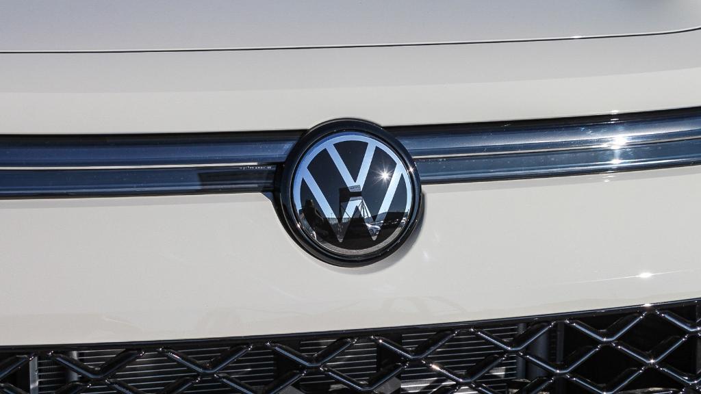 new 2026 Volkswagen Tiguan car, priced at $38,607