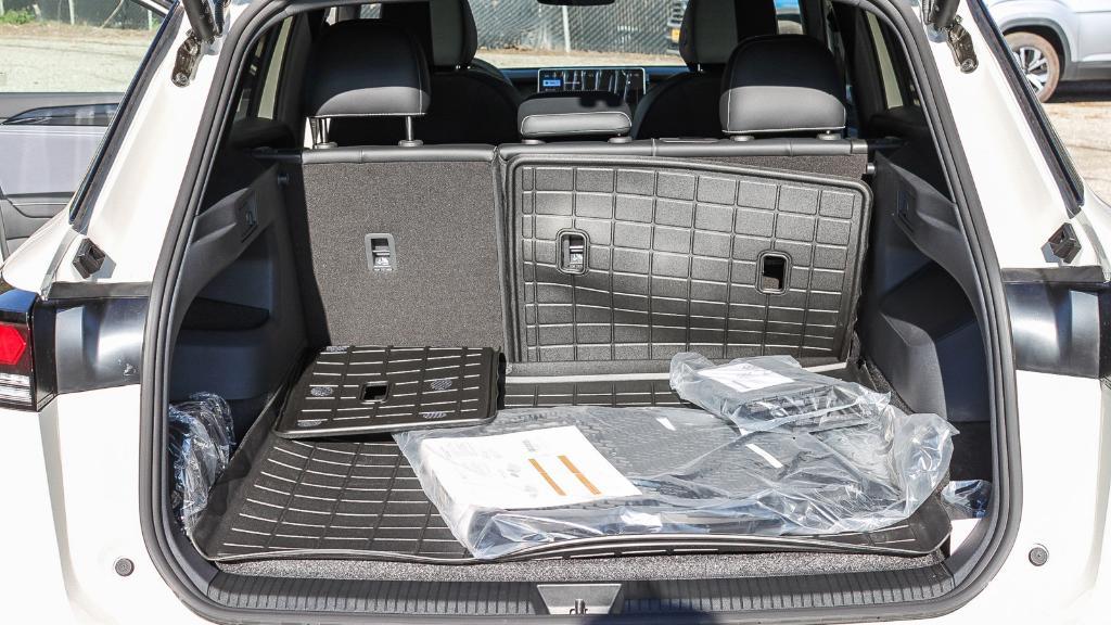 new 2026 Volkswagen Tiguan car, priced at $38,607