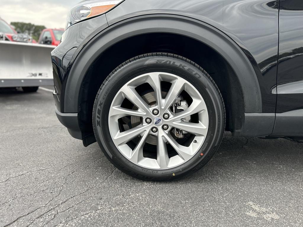 used 2022 Ford Explorer car, priced at $37,990