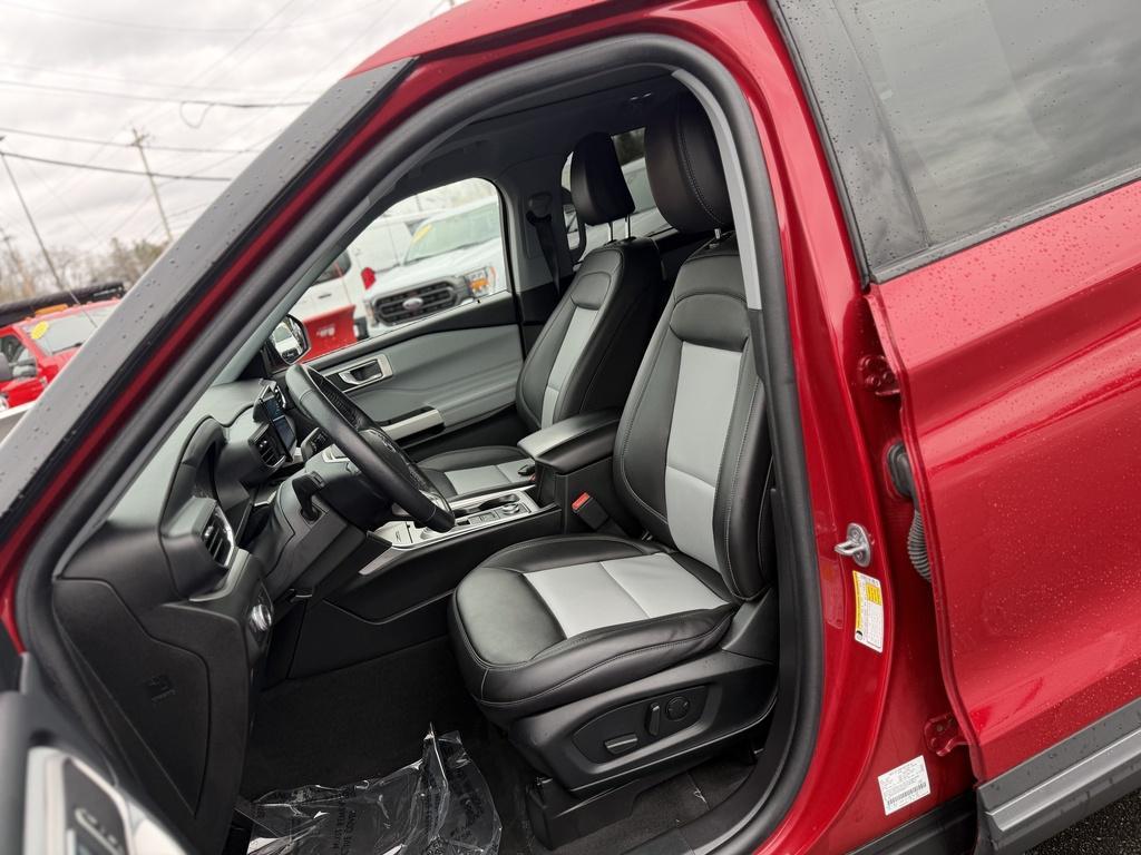 used 2022 Ford Explorer car, priced at $31,990