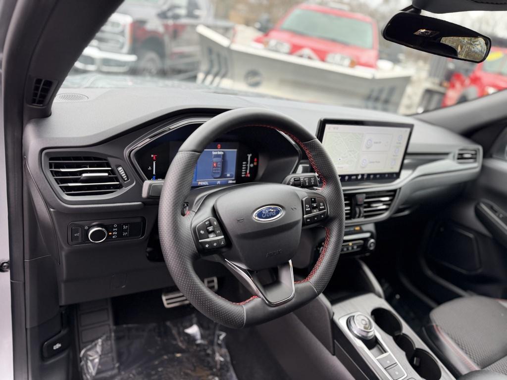 used 2023 Ford Escape car, priced at $25,990