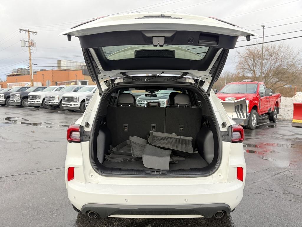 used 2024 Ford Escape car, priced at $26,990