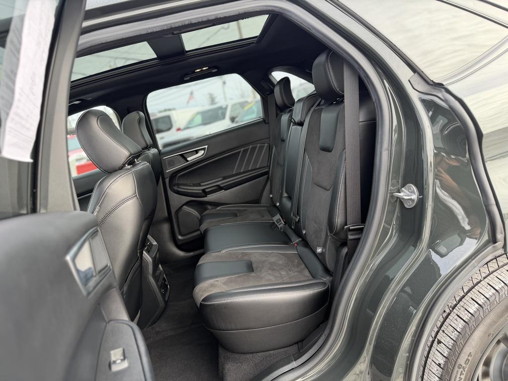 used 2022 Ford Edge car, priced at $31,490