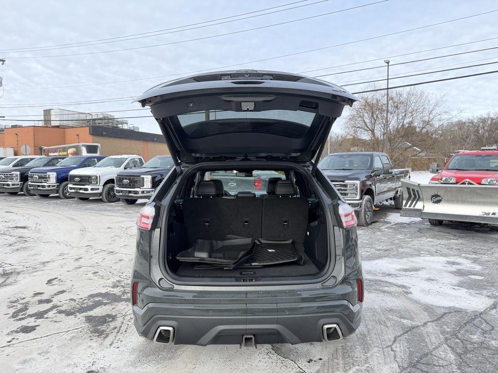 used 2022 Ford Edge car, priced at $31,490